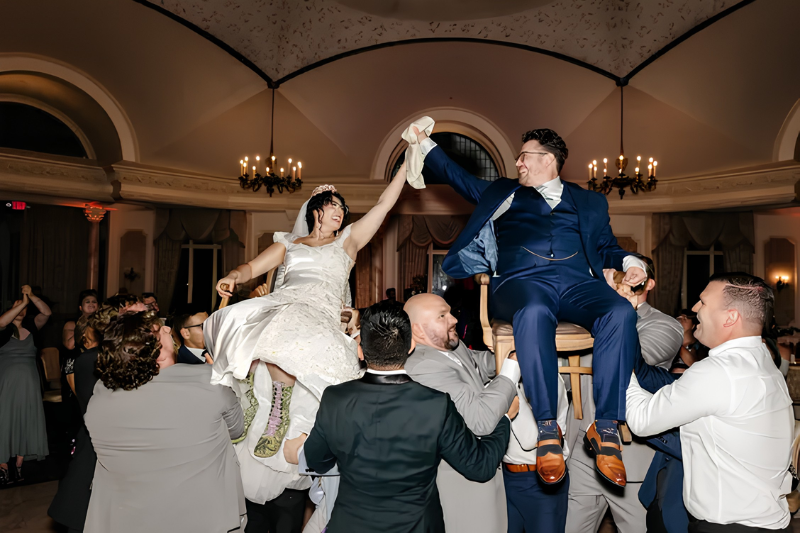 How to Get Wedding Gigs - Add Photos